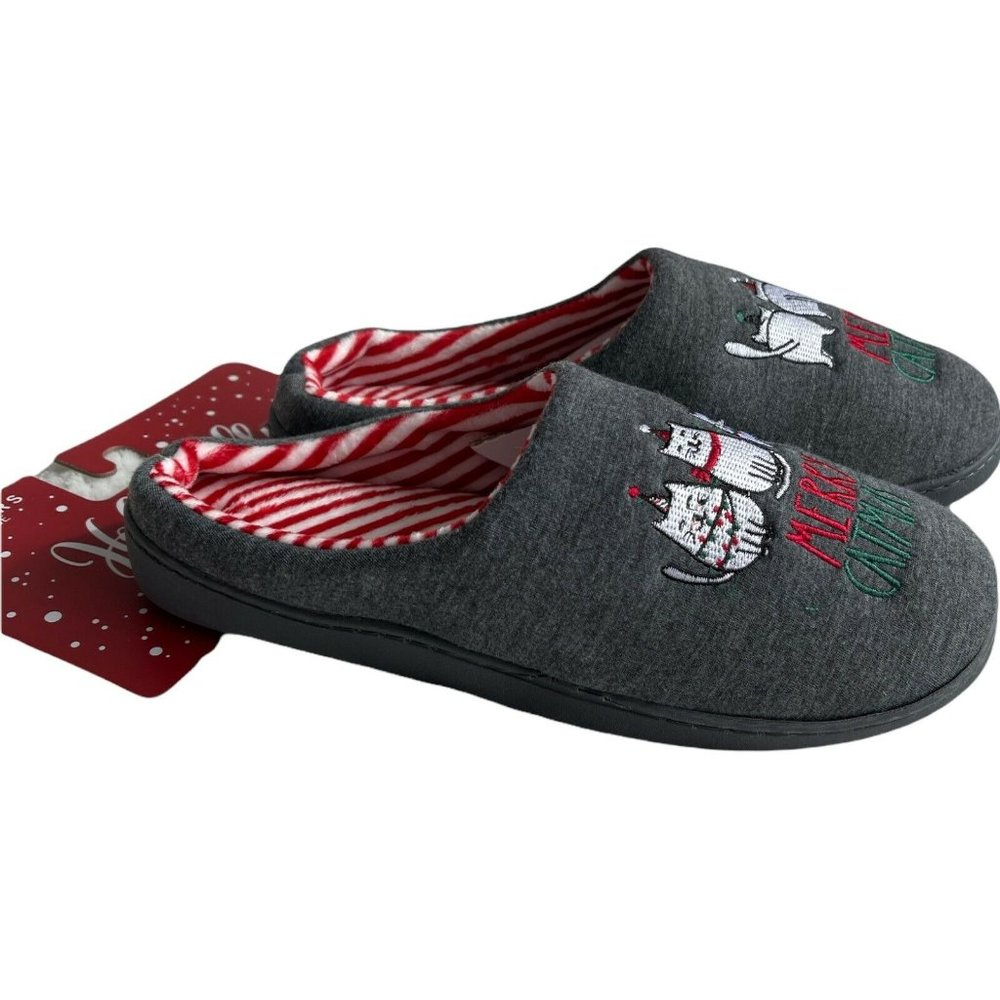 Women’s Christmas Slippers Size M 6.5/7.5 Holly Jolly Grey Cats Embroidery
